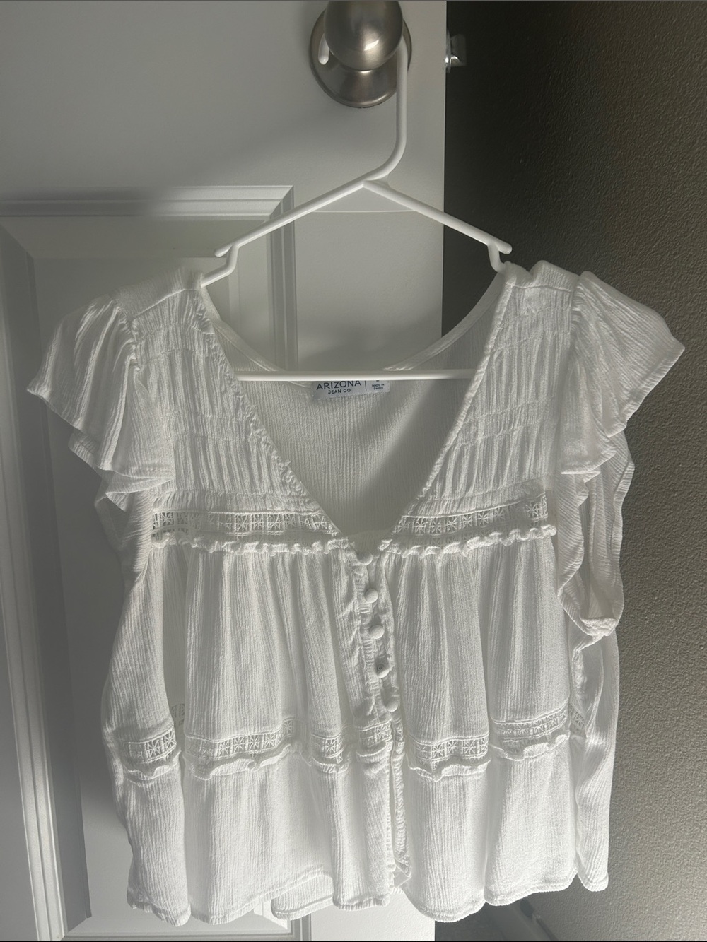 Arizona Jean Company White Button-Front Peasant Blouse with Ruffle Sleeves